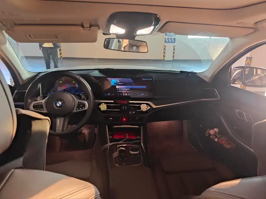 BMW 3 Series 2024 из CN, фото 8