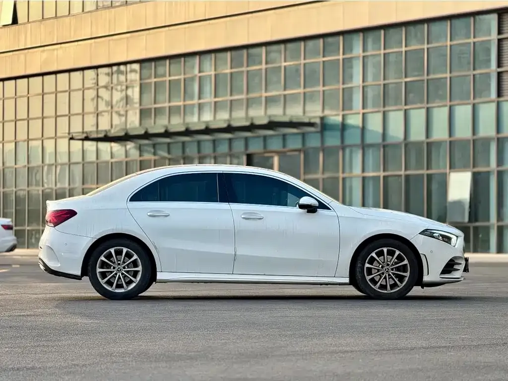 Mercedes-Benz A-Class — фото 2