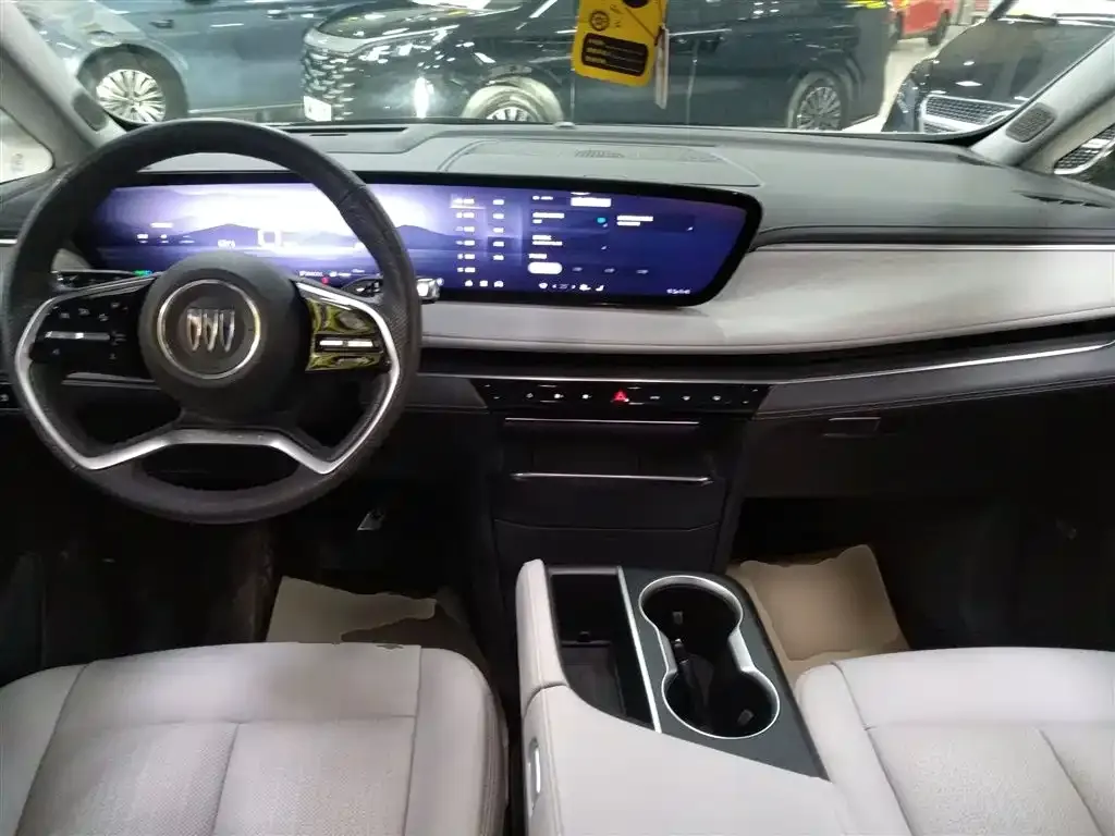 Buick GL8 2025 из CN, фото 6