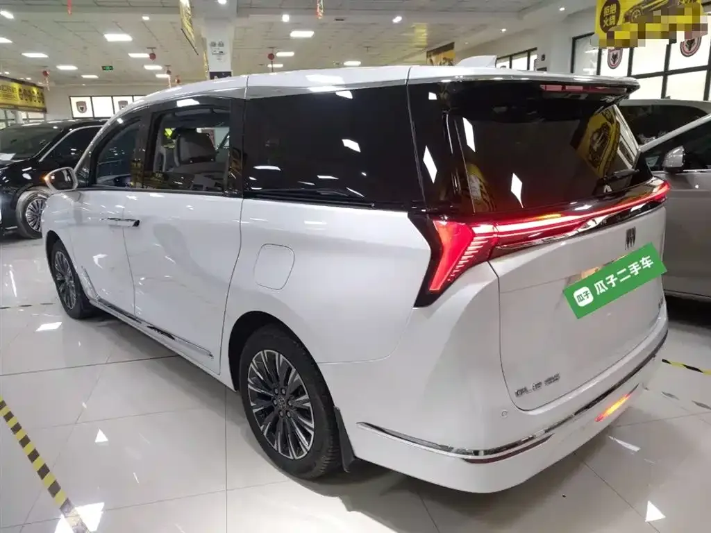 Buick GL8 2025 из CN, фото 4