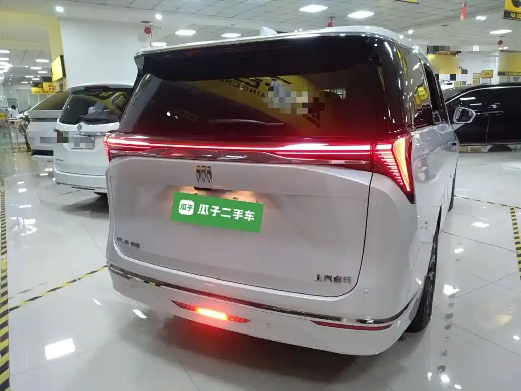 Buick GL8 2025 из CN, фото 7
