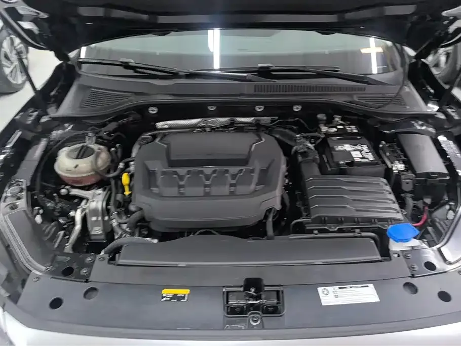 Volkswagen Passat 2024 из CN, фото 3