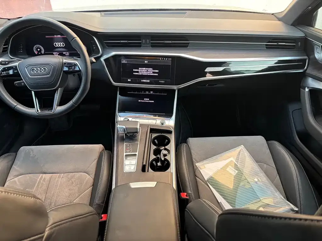 Audi A6L 2023 из CN, фото 8