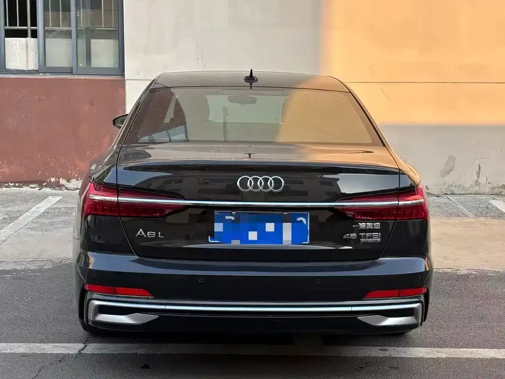 Audi A6L 2023 из CN, фото 6