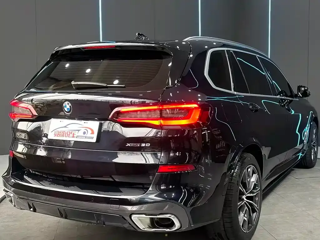BMW X5 — фото 10