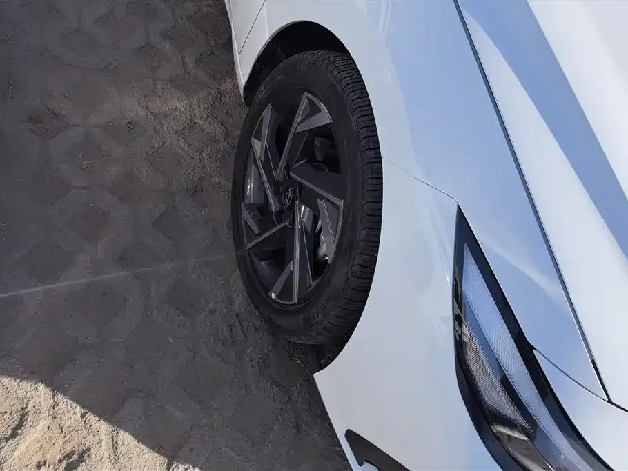 Hyundai Elantra 2024 из CN, фото 3