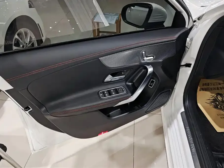 Mercedes-Benz A-Class 2024 из CN, фото 7