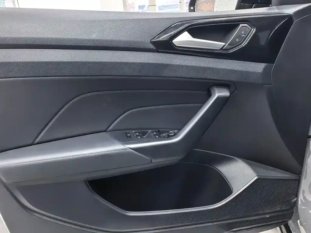 Volkswagen Tharu 2025 из CN, фото 8