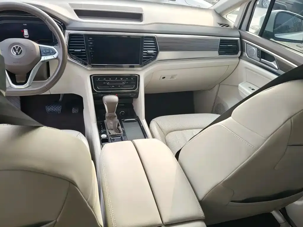 Volkswagen Viloran 2021 из CN, фото 4