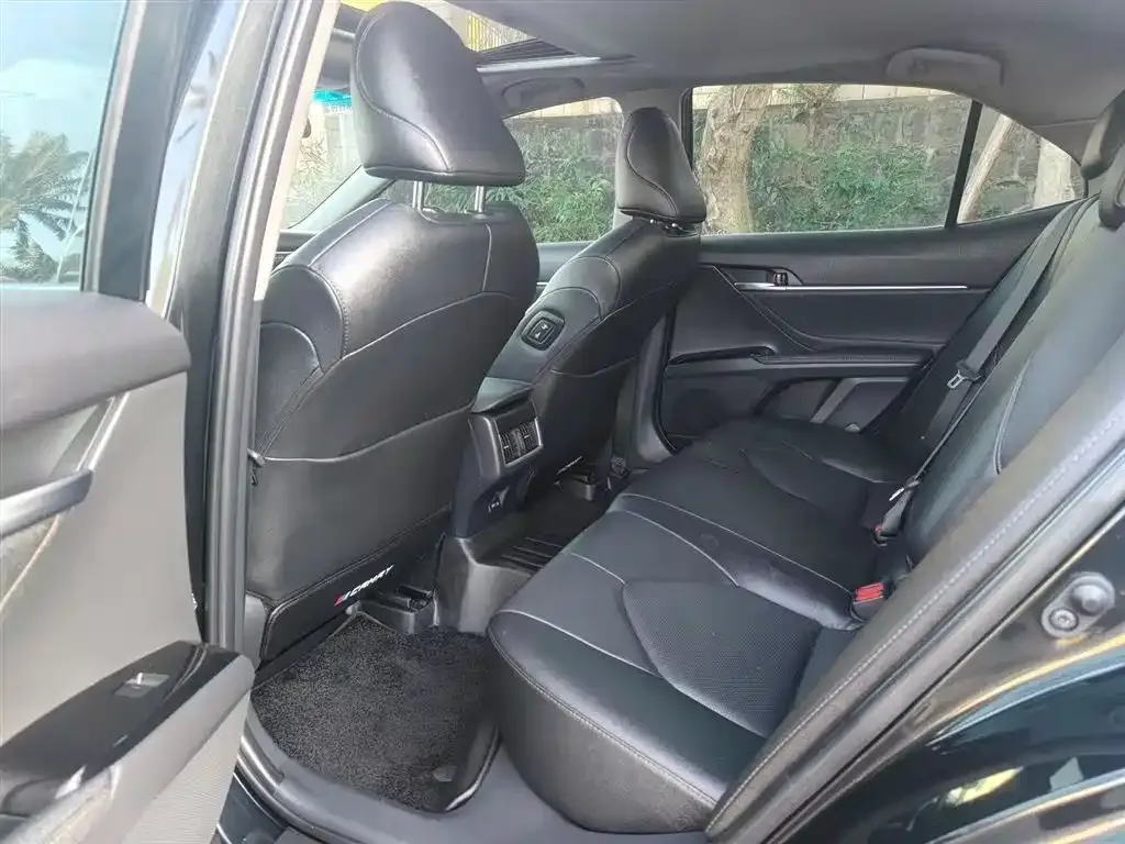 Toyota Camry 2023 из CN, фото 8