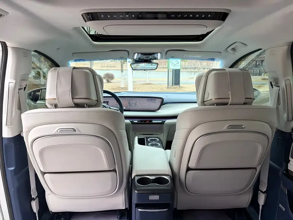 Buick GL8 Hybrid 2024 из CN, фото 8