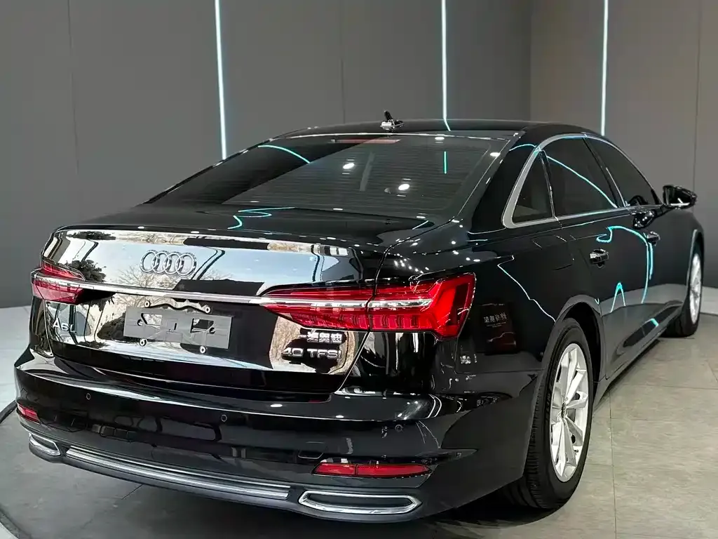Audi A6L 2022 из CN, фото 10