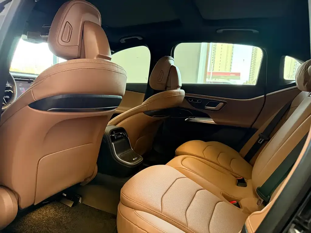 Mercedes-Benz E-Class 2024 из CN, фото 9