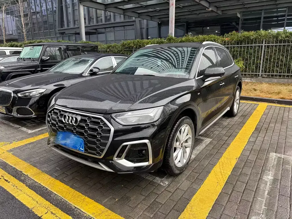 Audi Q5L 2022 из CN, фото 1