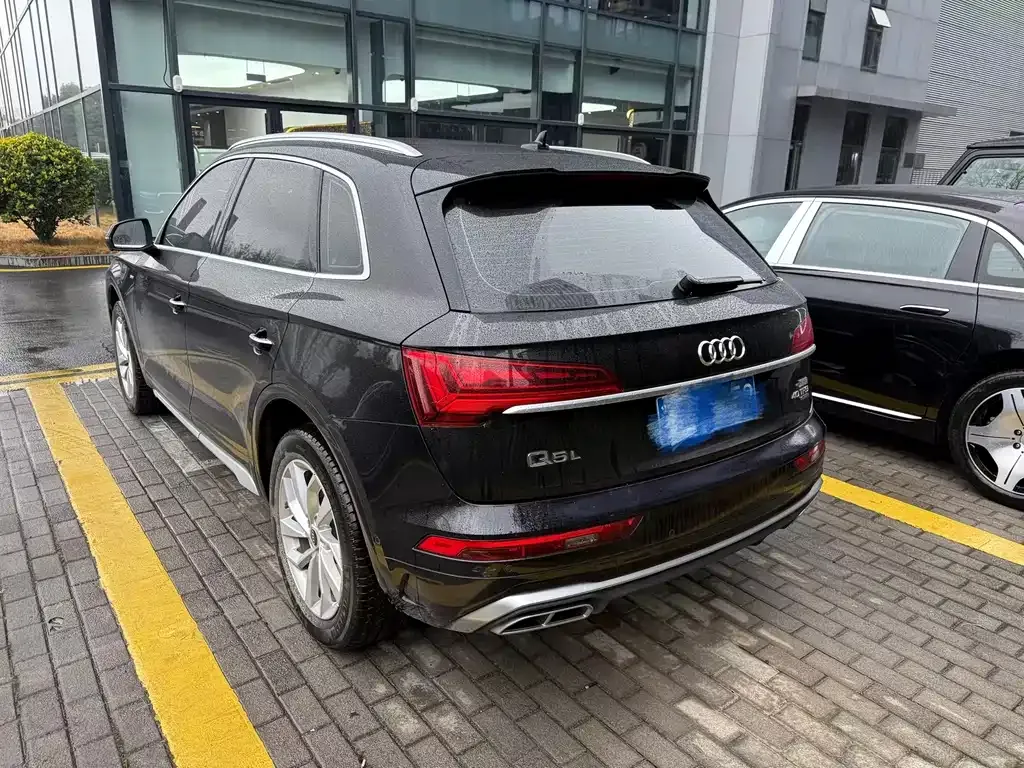 Audi Q5L 2022 из CN, фото 4