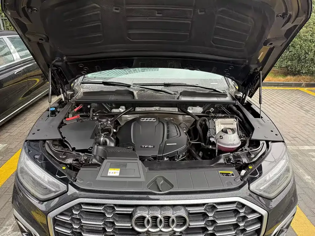 Audi Q5L 2022 из CN, фото 5