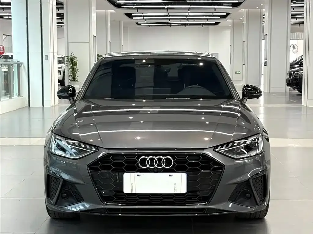 Audi A4L 2024 из CN, фото 1