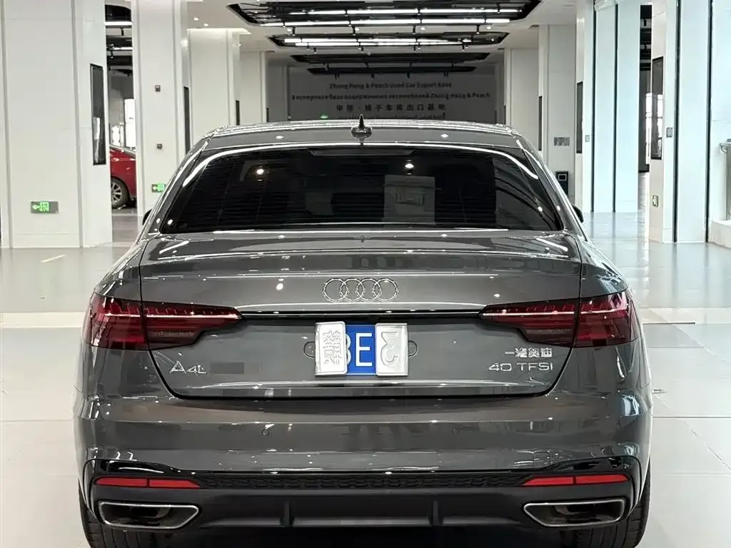 Audi A4L 2024 из CN, фото 7