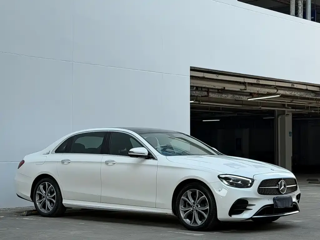 Mercedes-Benz E-Class 2022 из CN, фото 4