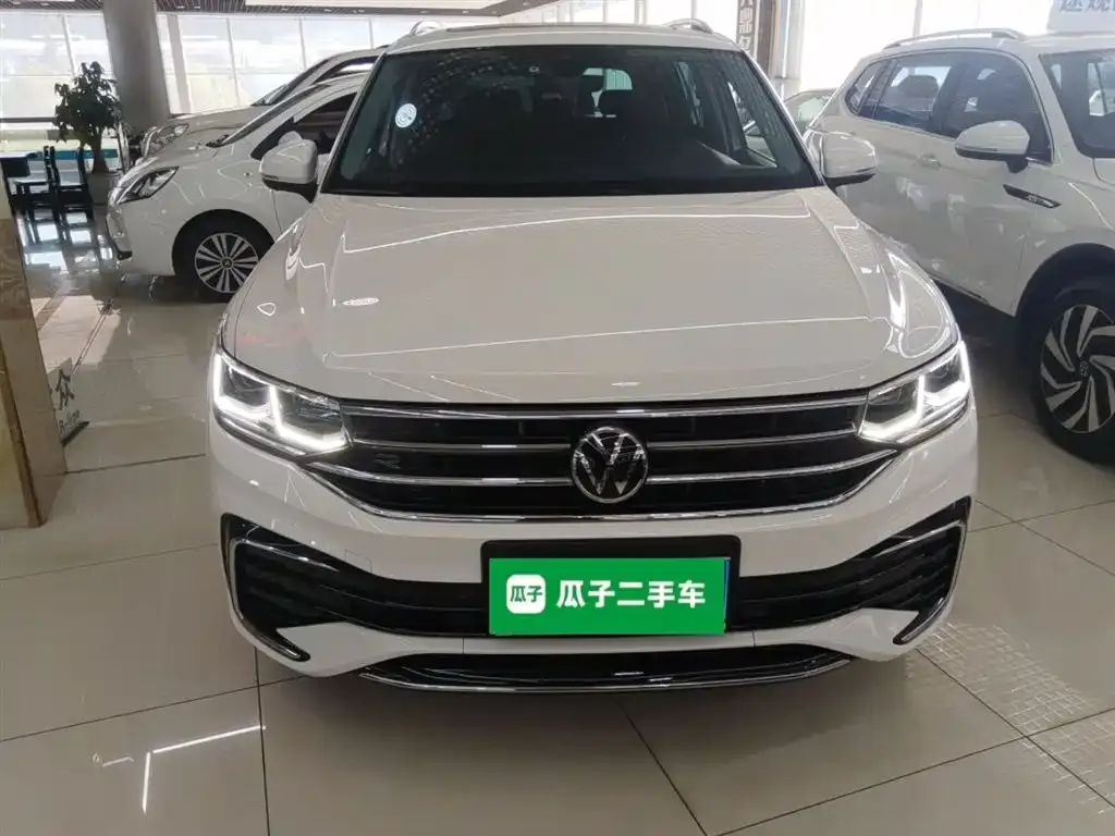 Volkswagen Tiguan L 2021 из CN, фото 2