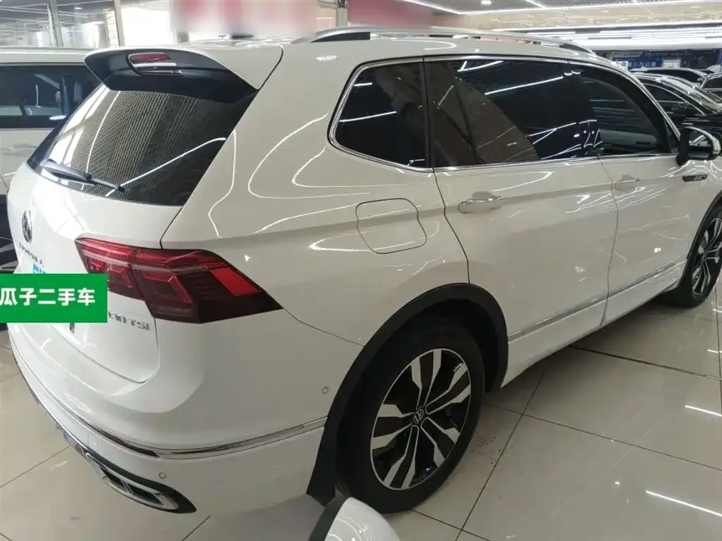 Volkswagen Tiguan L 2021 из CN, фото 10