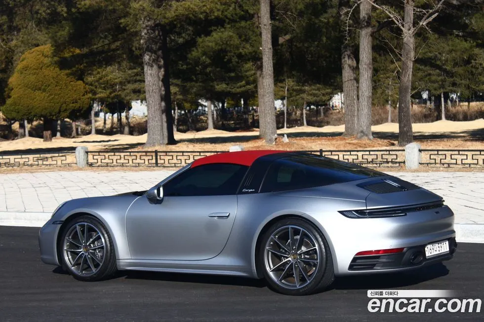Porsche 911 2024 из KR, фото 10