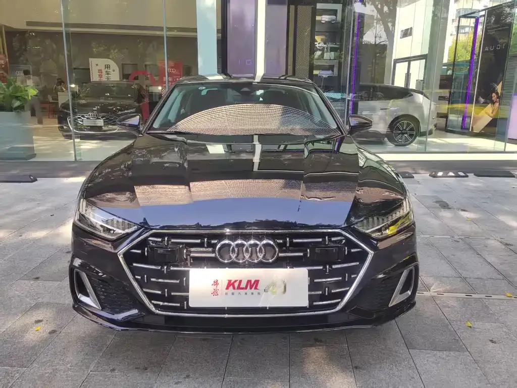 Audi A7L 2024 из CN, фото 2