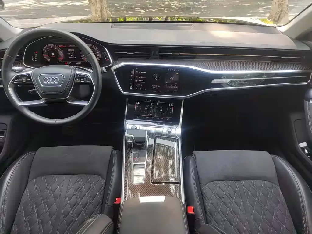 Audi A7L 2024 из CN, фото 5