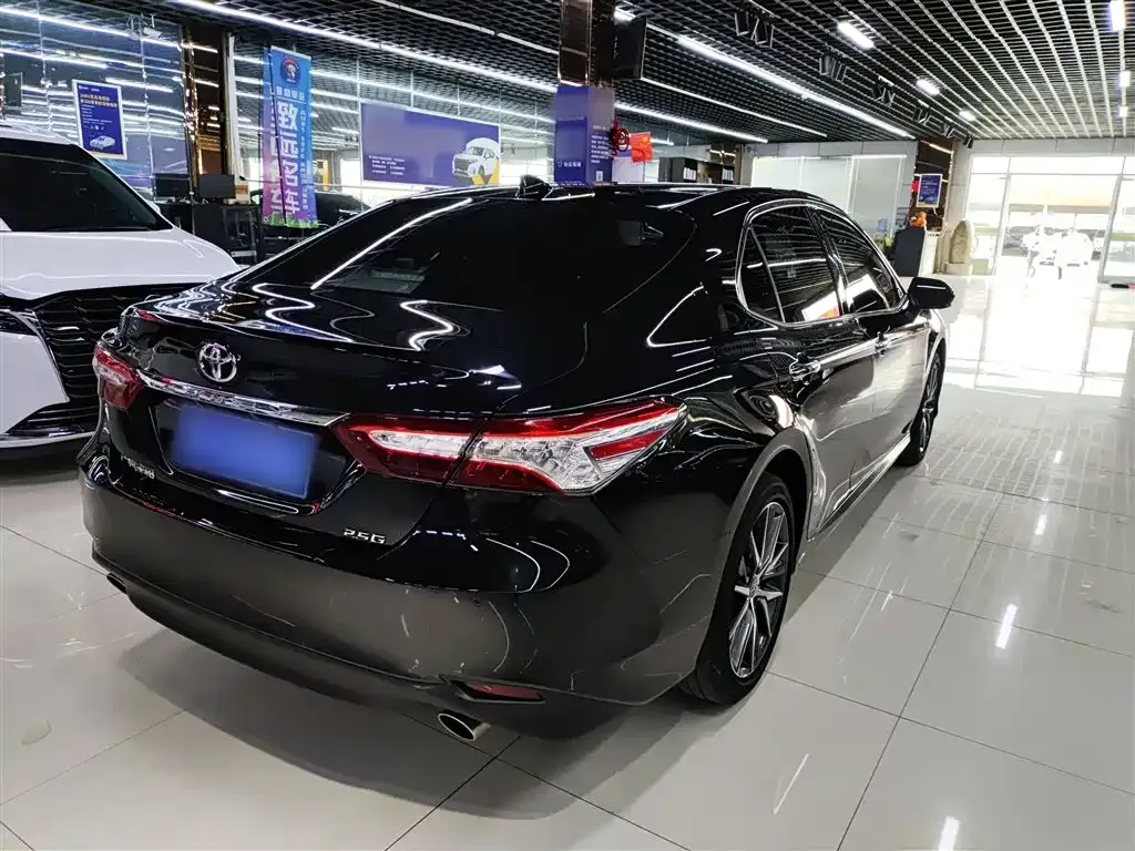 Toyota Camry 2021 из CN, фото 8