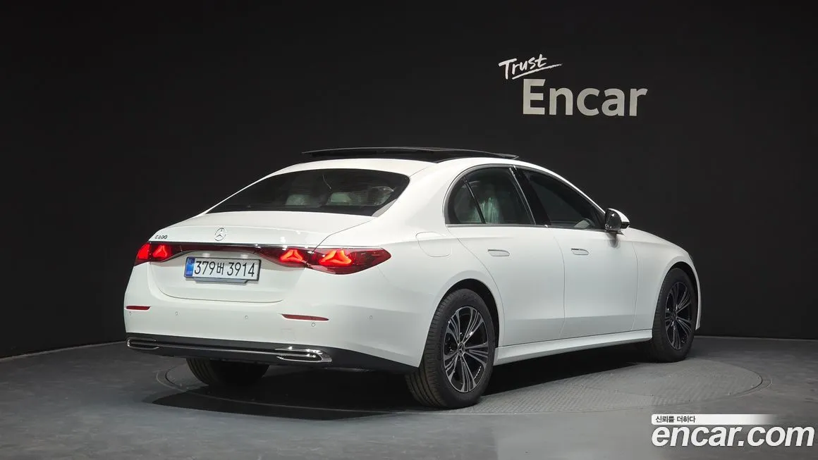 Mercedes-Benz E-Class 2026 из KR, фото 2