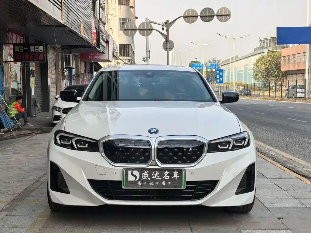 BMW i3 2024 из CN, фото 4