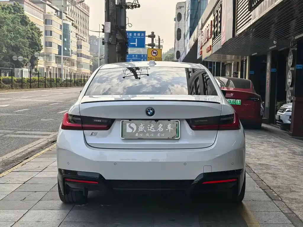 BMW i3 2024 из CN, фото 5