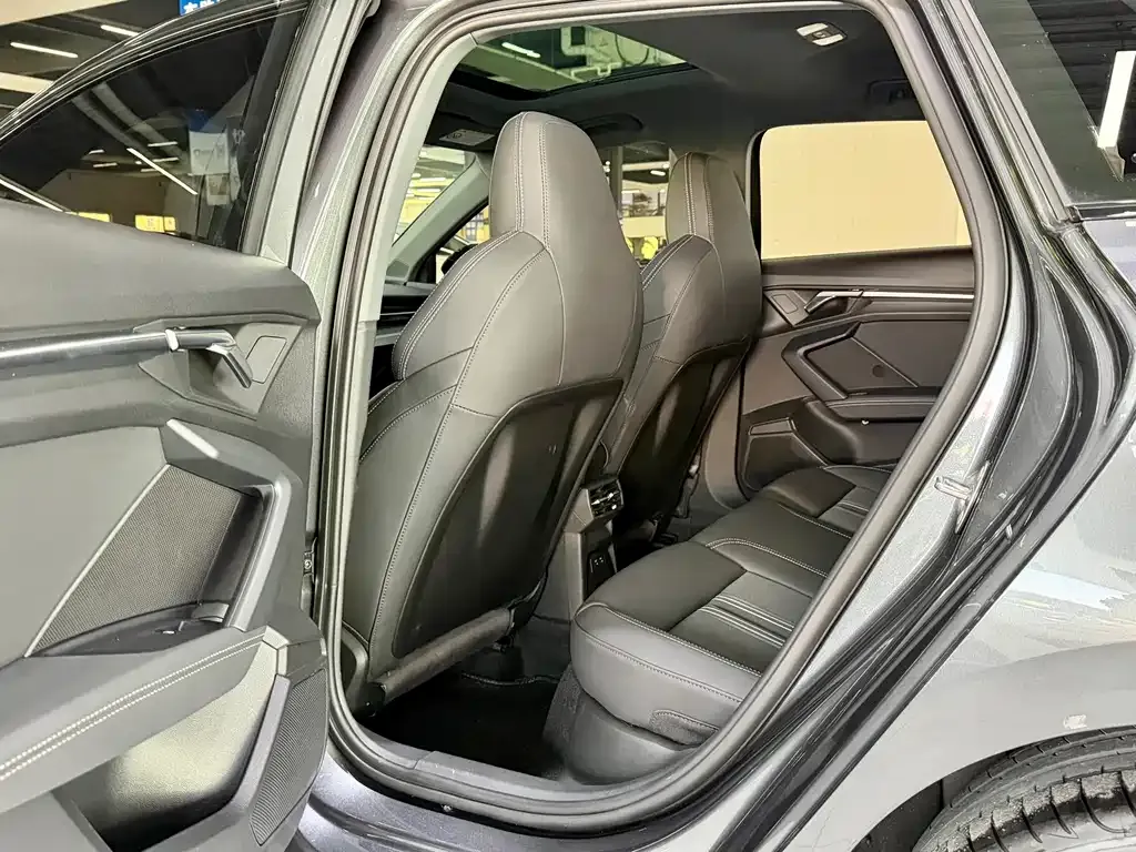 Audi A3 2022 из CN, фото 4