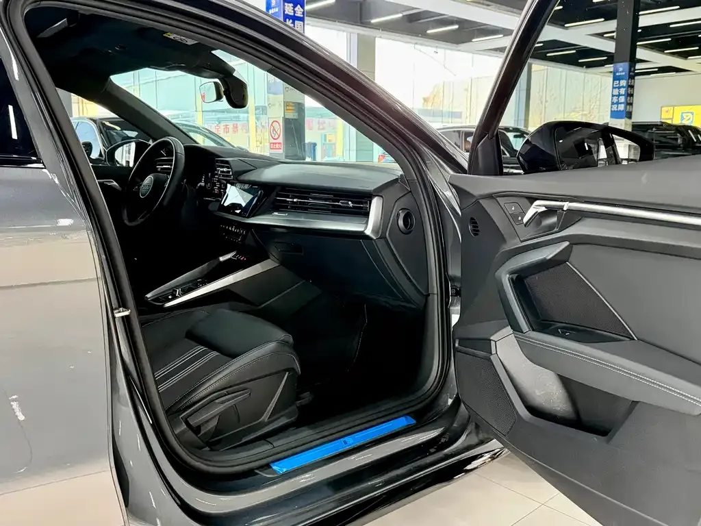 Audi A3 2022 из CN, фото 8
