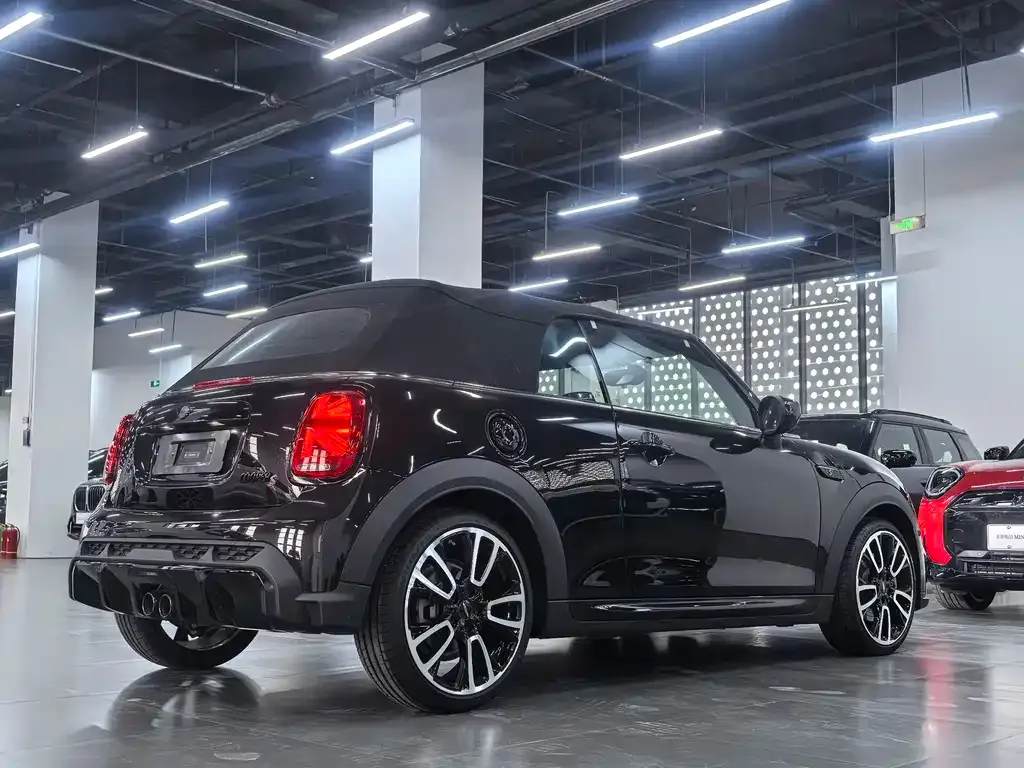 MINI Cooper (3-door) 2025 из CN, фото 3