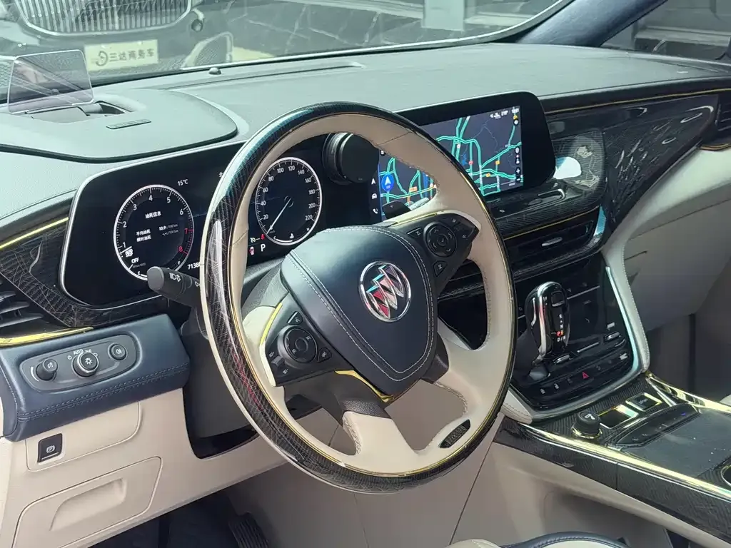 Buick GL8 2022 из CN, фото 3