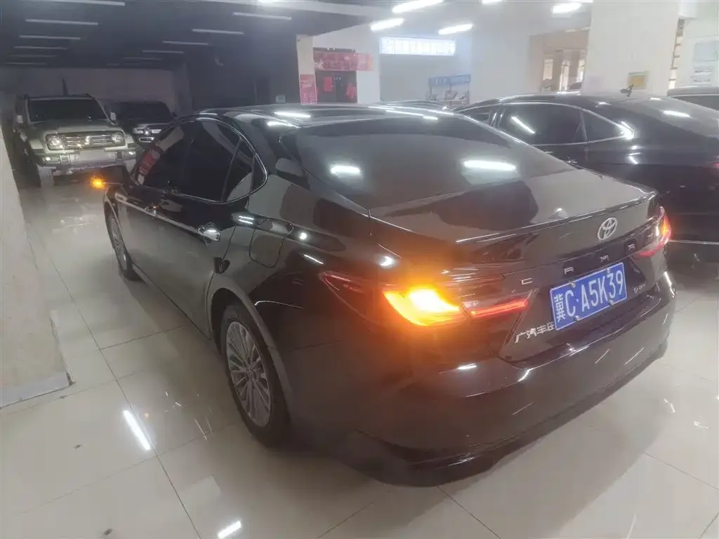 Toyota Camry 2024 из CN, фото 2