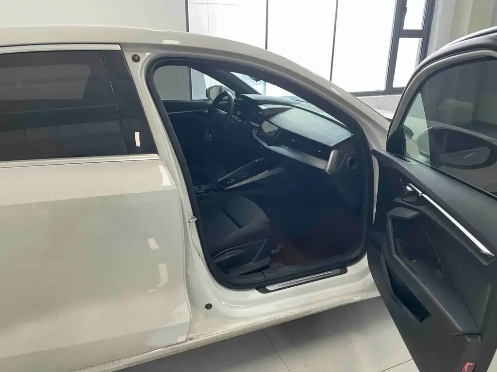 Audi A3 2022 из CN, фото 3
