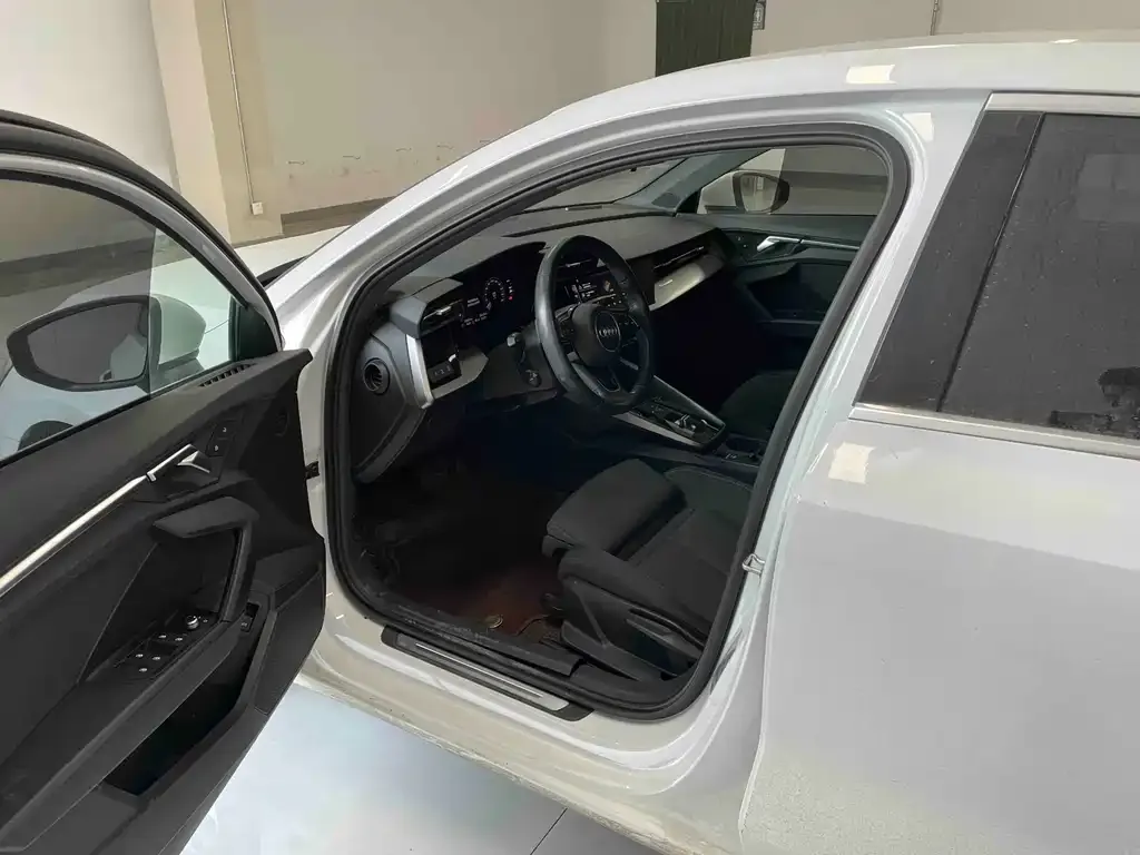 Audi A3 2022 из CN, фото 6