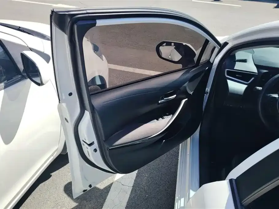 Toyota Corolla 2024 из CN, фото 8