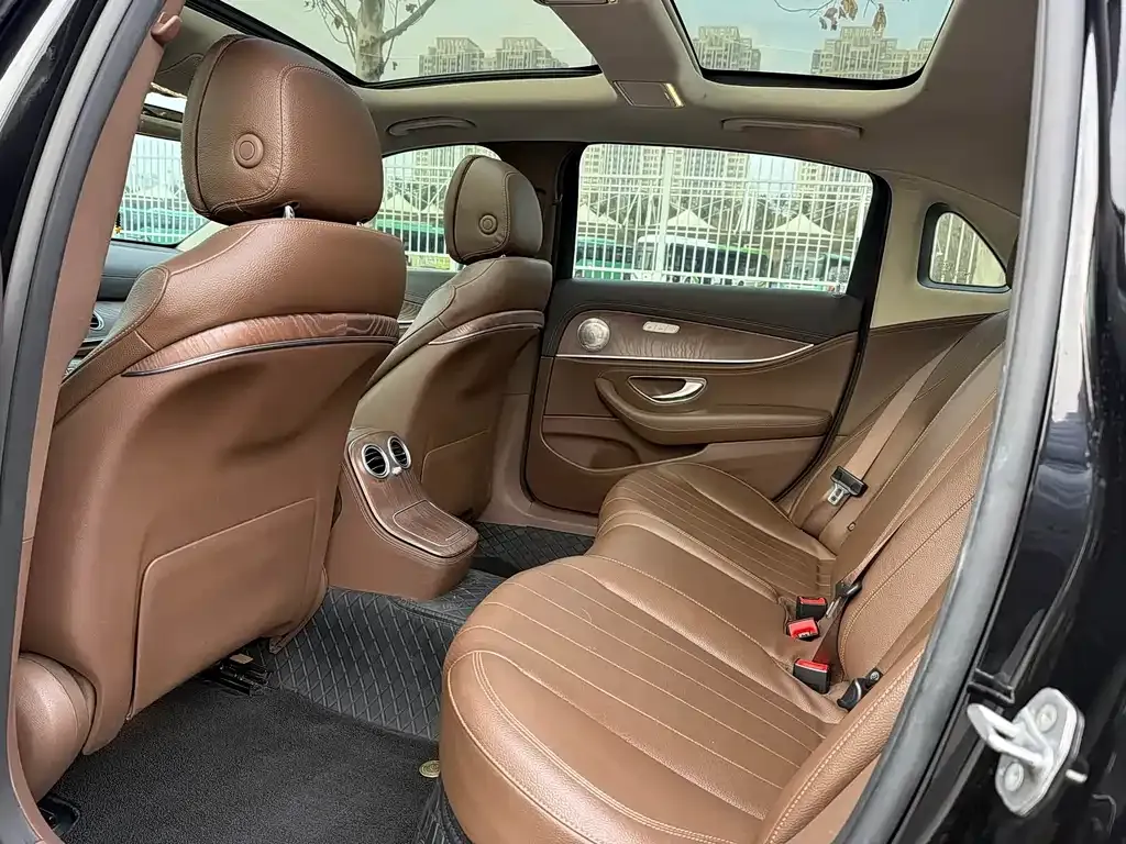 Mercedes-Benz E-Class 2021 из CN, фото 6