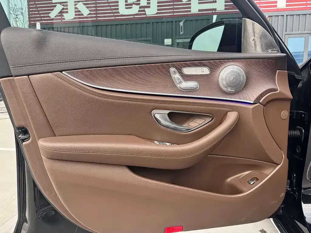 Mercedes-Benz E-Class 2021 из CN, фото 3