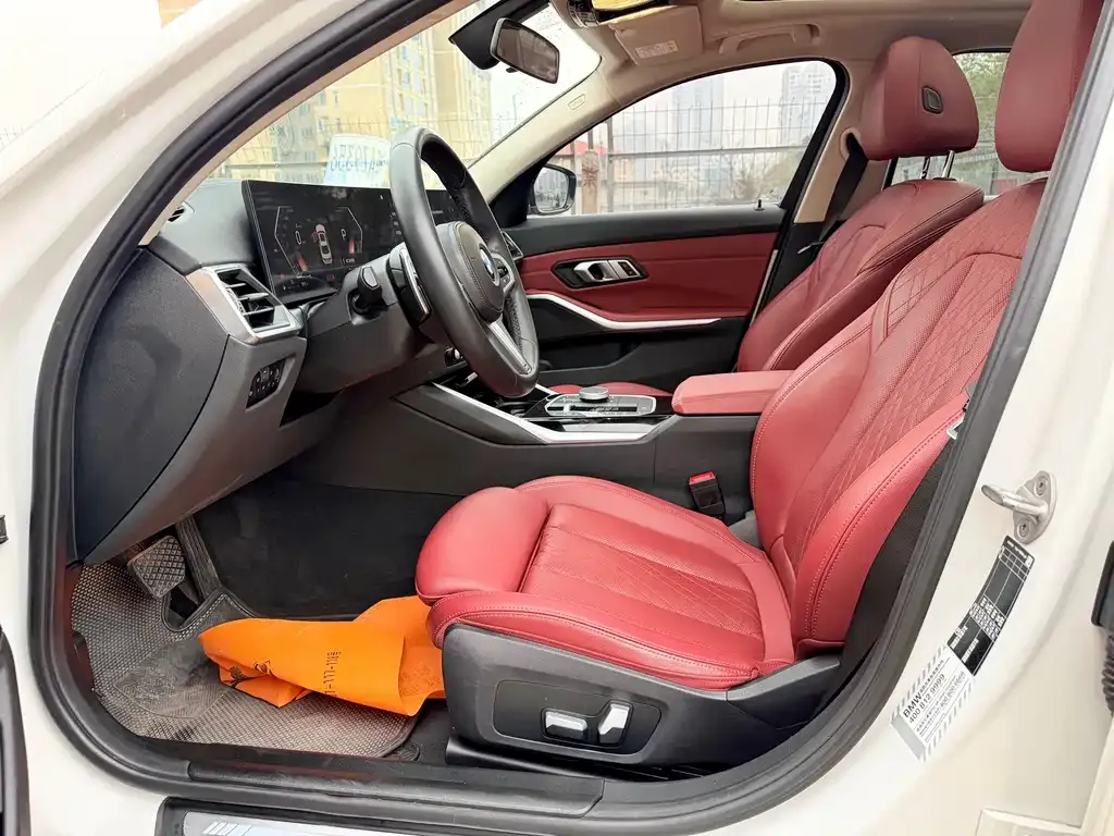 BMW 3 Series 2023 из CN, фото 3
