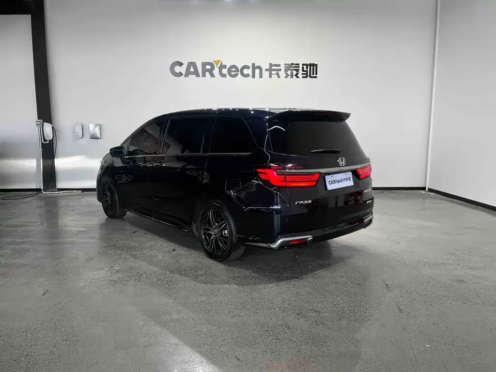 Honda Odyssey 2023 из CN, фото 5
