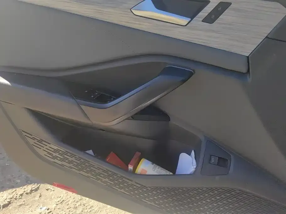 Volkswagen Sagitar 2023 из CN, фото 4