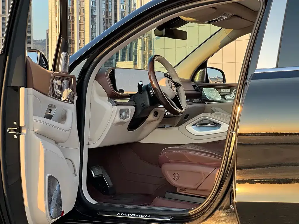 Mercedes-Benz GLS 2024 из CN, фото 5