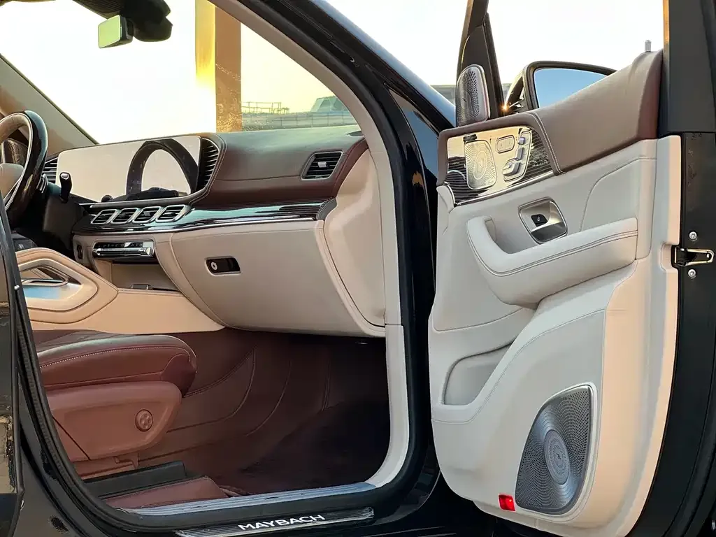 Mercedes-Benz GLS 2024 из CN, фото 2
