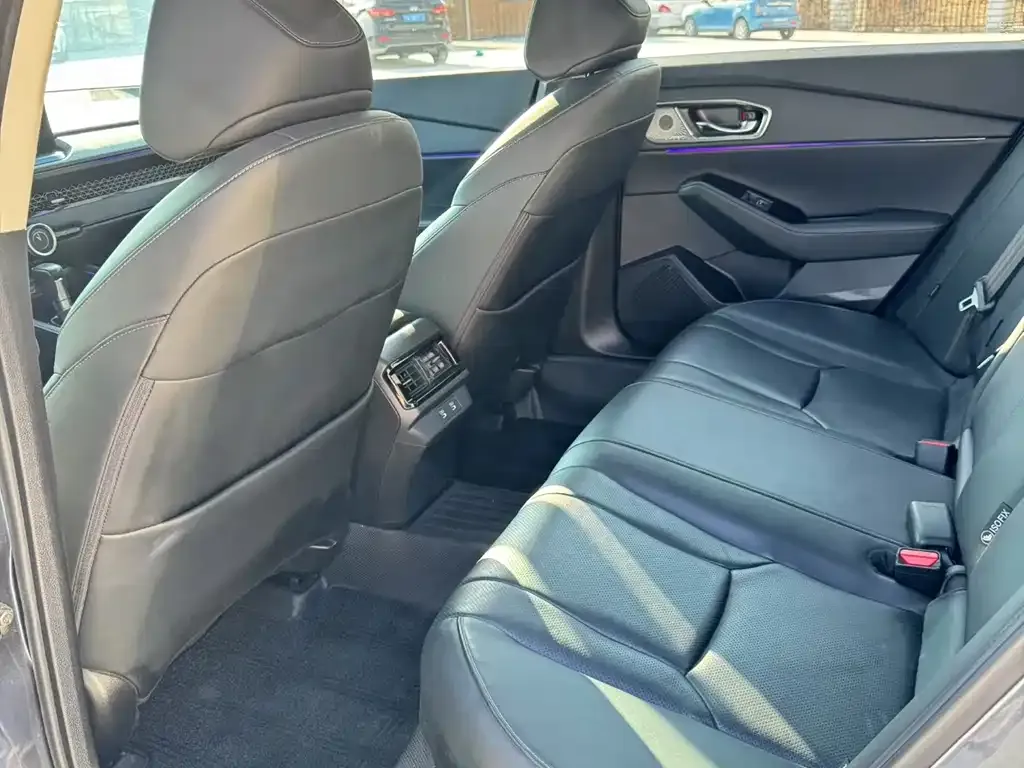 Honda Accord 2023 из CN, фото 8