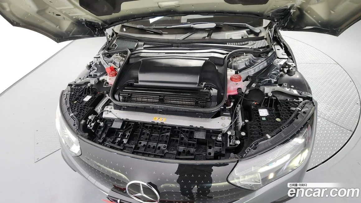 Mercedes-Benz EQE 2023 из KR, фото 9