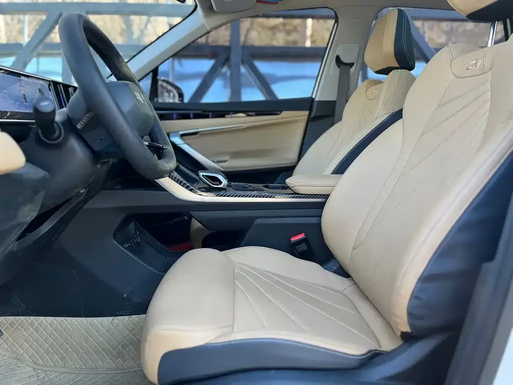 Geely Boyue L 2024 из CN, фото 6